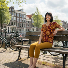 Renai Indochine Orange LYCRA® Mid-Rise Capri Leggings