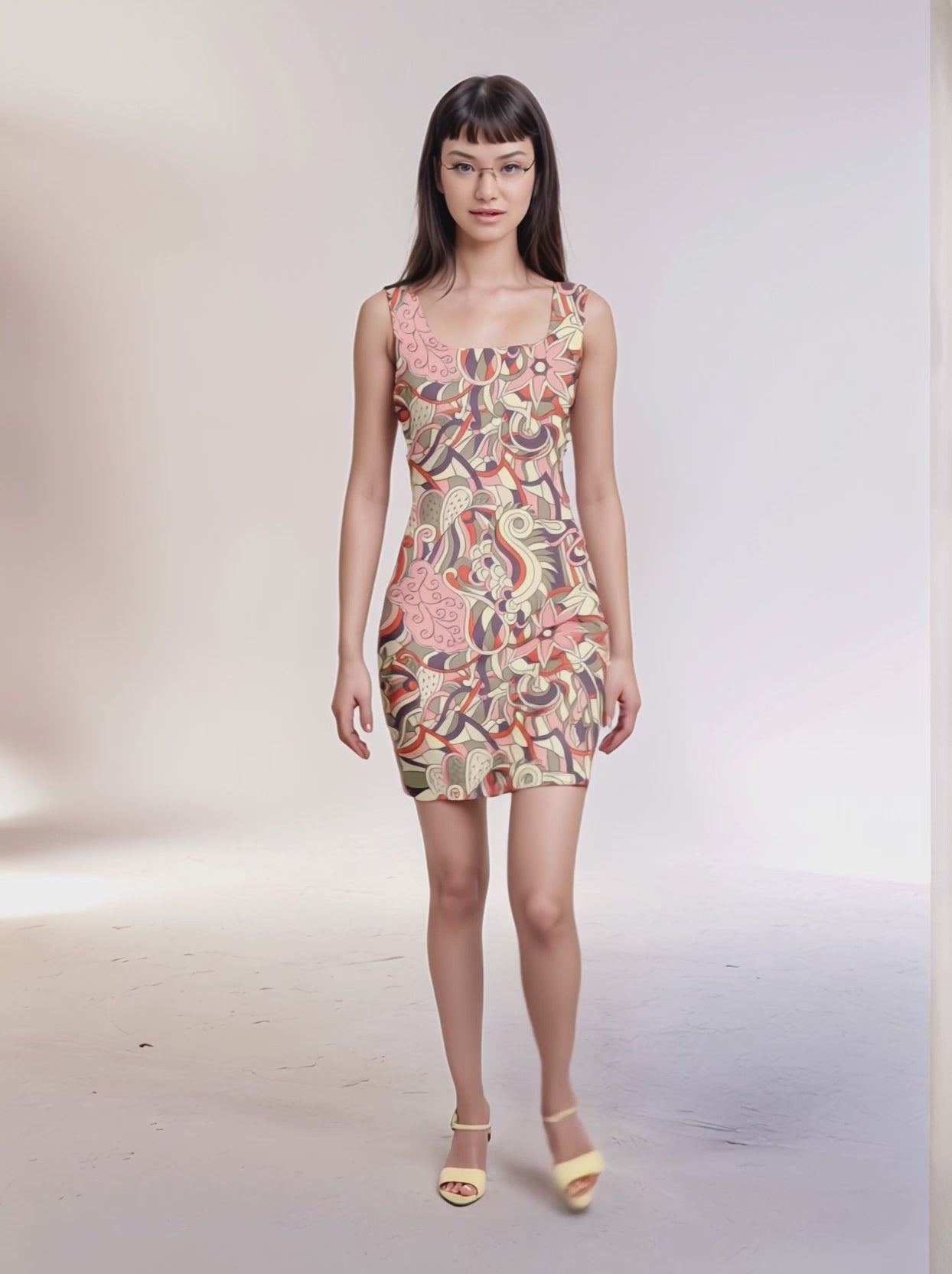 アマイ ノースリーブ ボディコンドレス