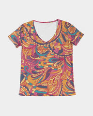 Kuna Fitted V-Neck Women's Tee Top - Abstract Floral Print
