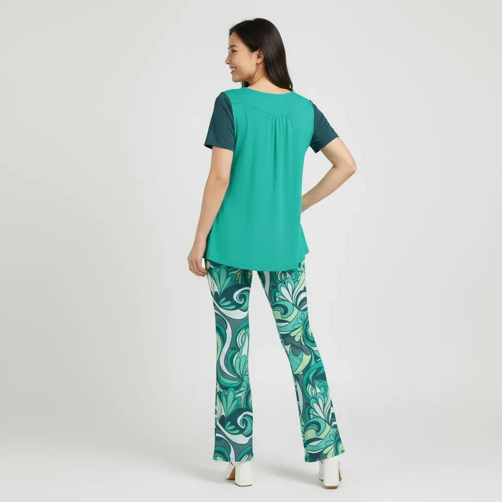 Mima Two-Tone Scoop Neck Pleated Tunic Top