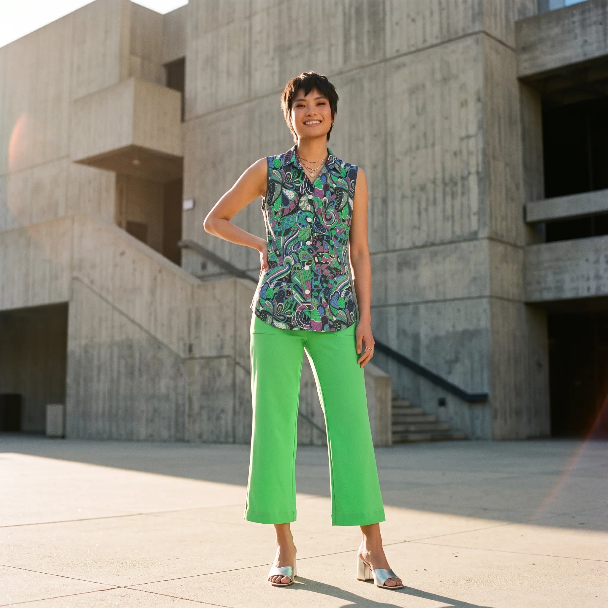 Nela Sleeveless Button-Down Collared Shirt